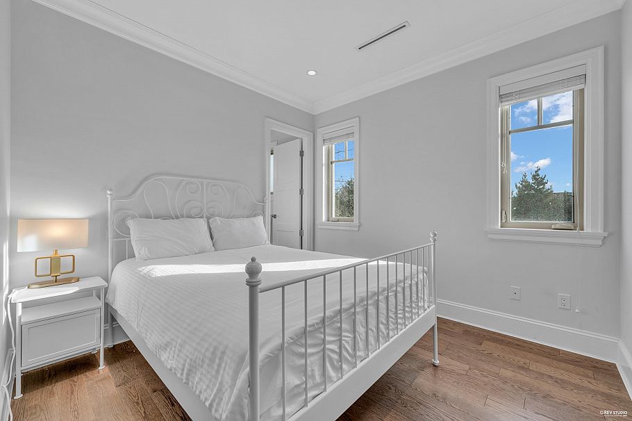 7458 Maple Street Vancouver, BC - 26