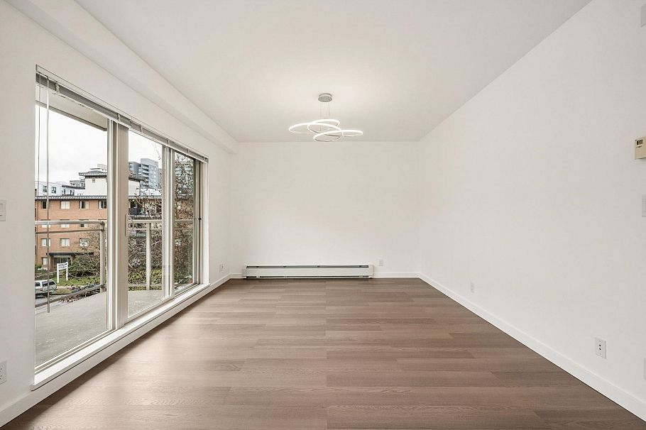 303 1033 St. George's Avenue North Vancouver, BC - 8