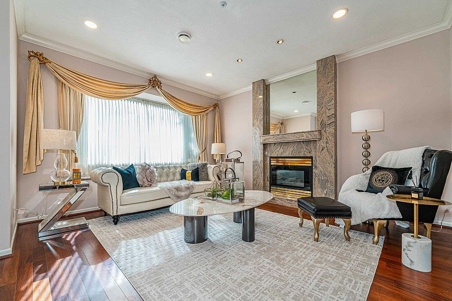 4255 W 15th Avenue Vancouver, BC - 7