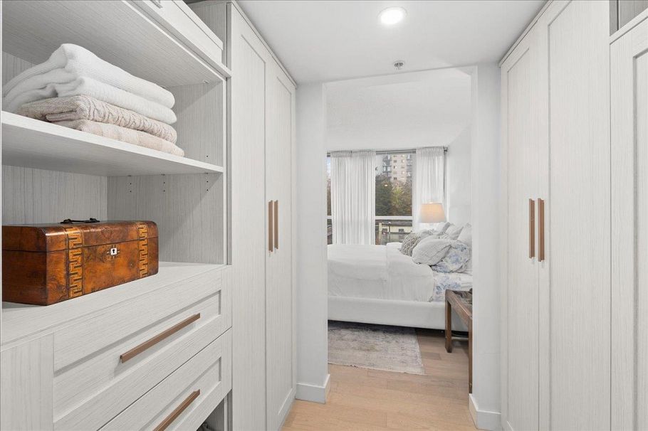 708 188 E Esplanade North Vancouver, BC - 18