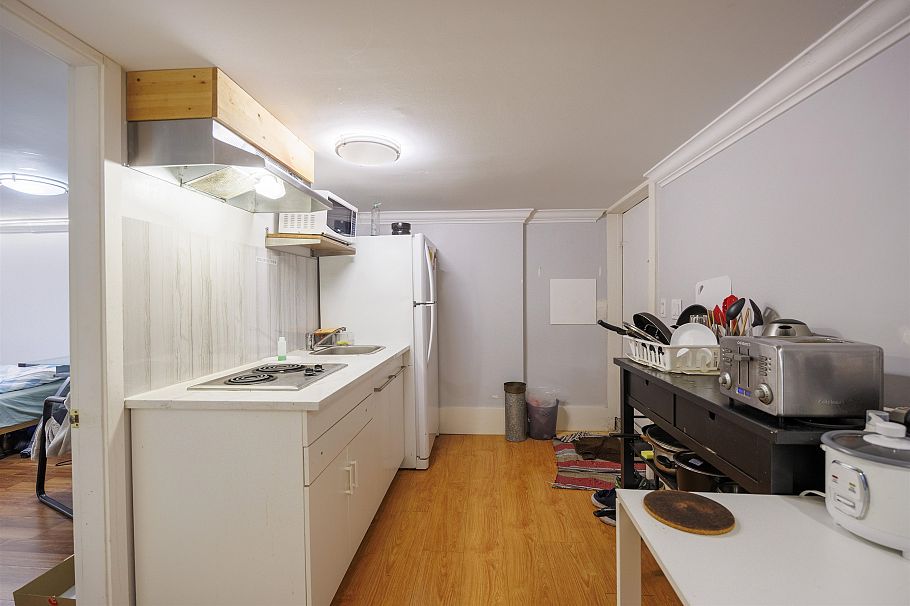 3749 W King Edward Avenue Vancouver, BC - 25