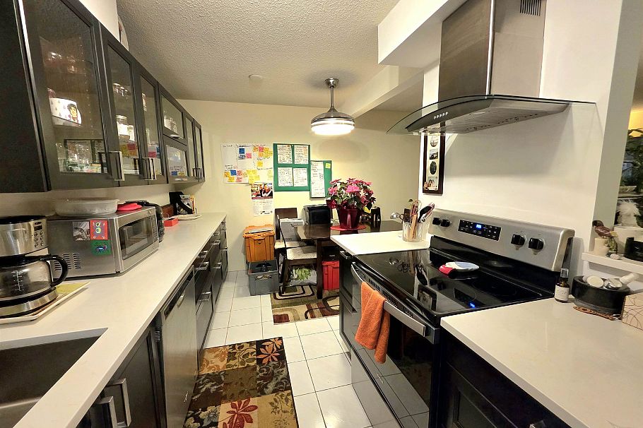 309 1435 Nelson Street Vancouver, BC - 6