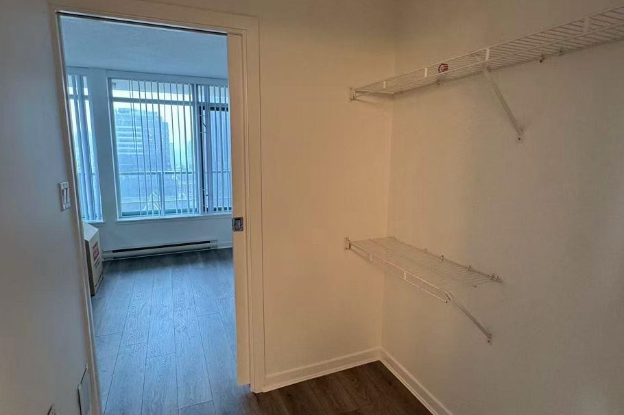 1715 610 Granville Street Vancouver, BC - 6