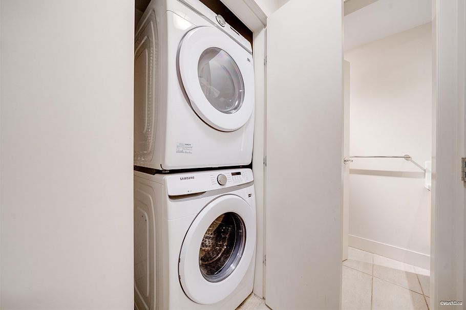 107 6015 Iona Drive Vancouver, BC - 23