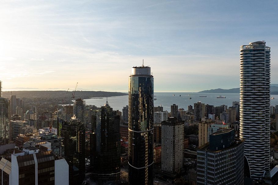 3404 938 Nelson Street Vancouver, BC - 39