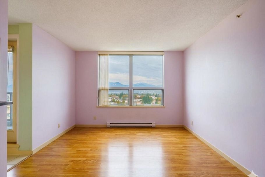 2409 3663 Crowley Drive Vancouver, BC - 5