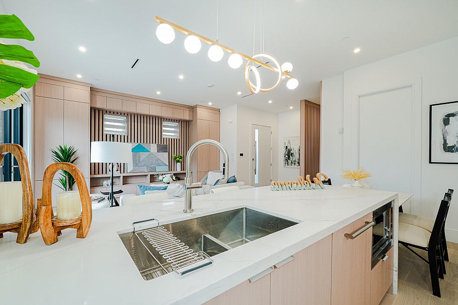 748 E 47th Avenue Vancouver, BC - 7