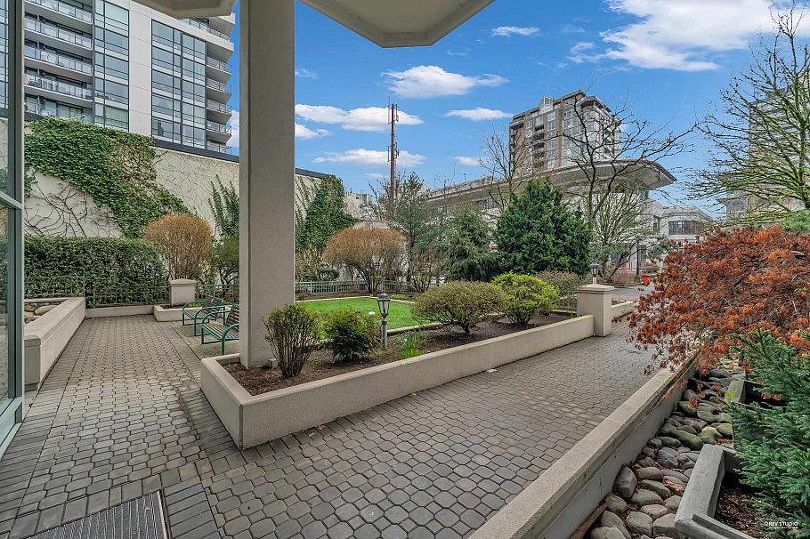 801 140 E 14 Street North Vancouver, BC - 34