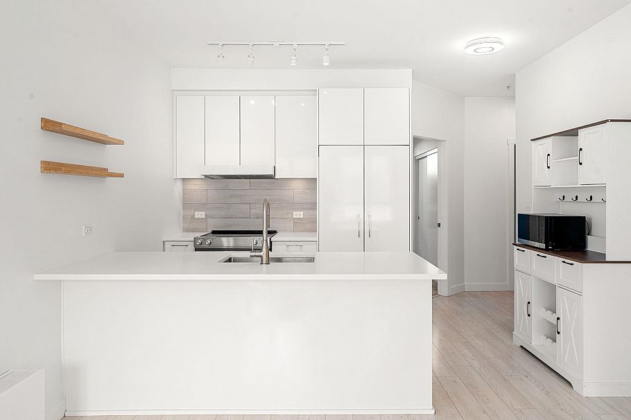 208 711 W 14th Street North Vancouver, BC - 8