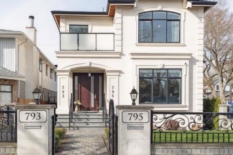 795 E 39th Avenue Vancouver, BC - 1