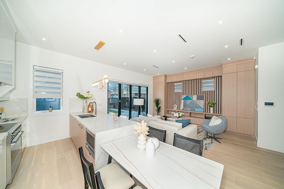 748 E 47th Avenue Vancouver, BC - 13