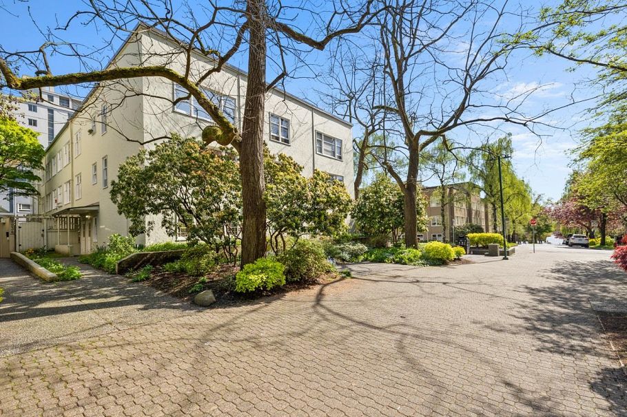 204 1565 Burnaby Street Vancouver, BC - 22