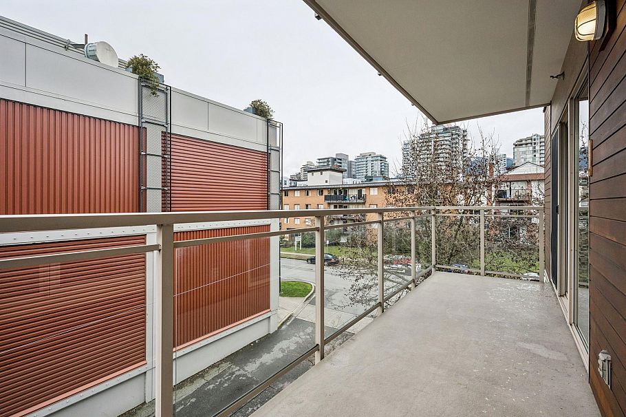 303 1033 St. George's Avenue North Vancouver, BC - 16