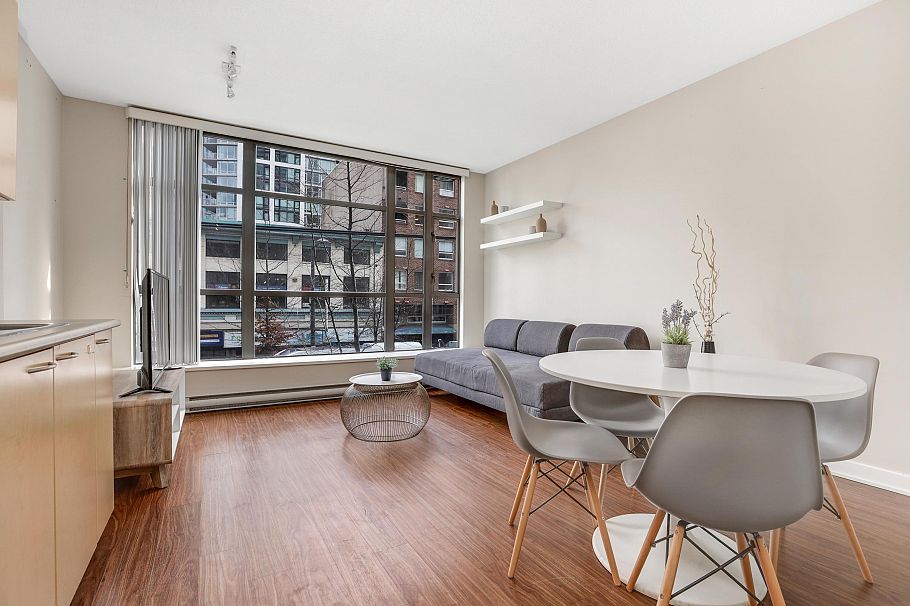 209 1249 Granville Street Vancouver, BC - 9