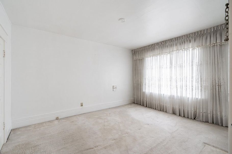 2604 E 19th Avenue Vancouver, BC - 16