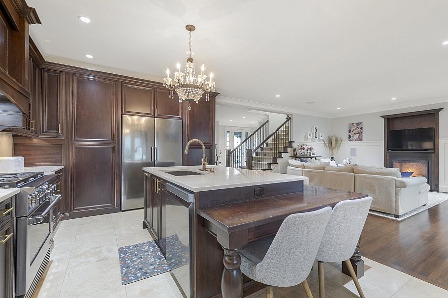 518 E 16th Street North Vancouver, BC - 6