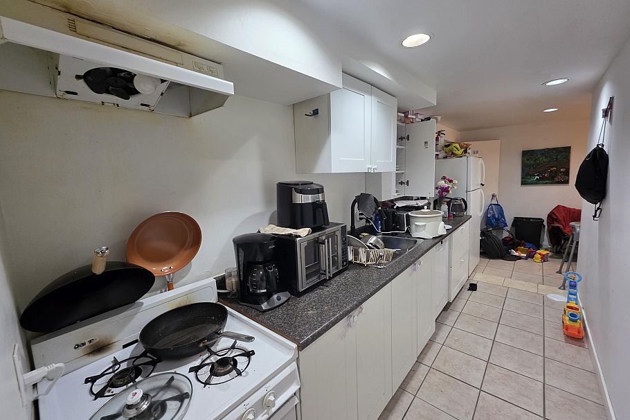 345 W 13th Avenue Vancouver, BC - 28