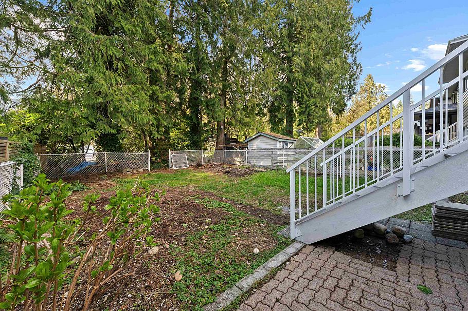 4125 Lynn Valley Road North Vancouver, BC - 28