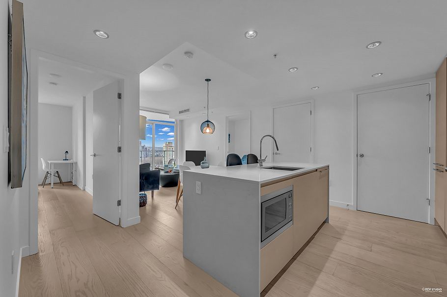 2212 1289 Hornby Street Vancouver, BC - 2