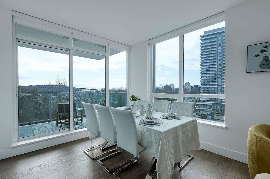 706 1632 Lions Gate Lane North Vancouver, BC - 2