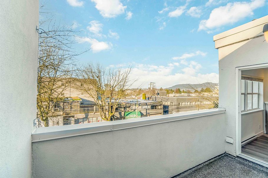 309 2928 Commercial Drive Vancouver, BC - 26