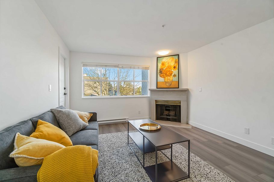 309 2928 Commercial Drive Vancouver, BC - 3