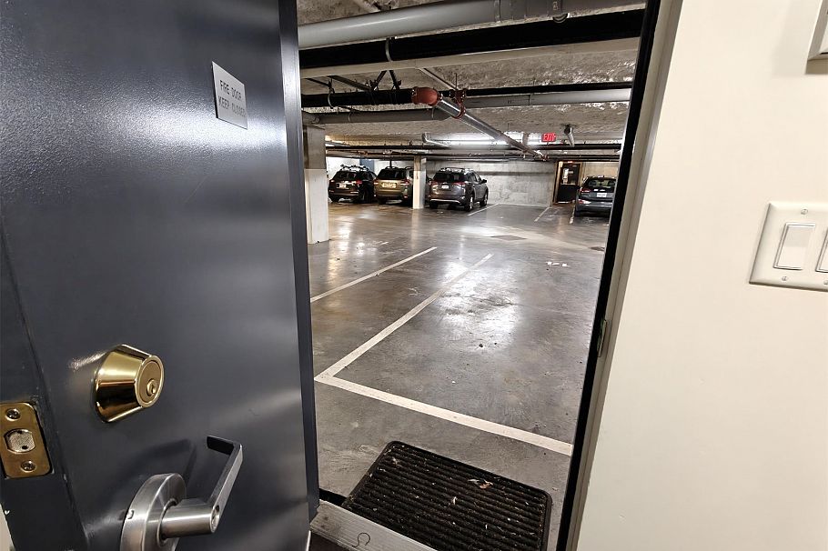 403 E 16th Avenue Vancouver, BC - 19