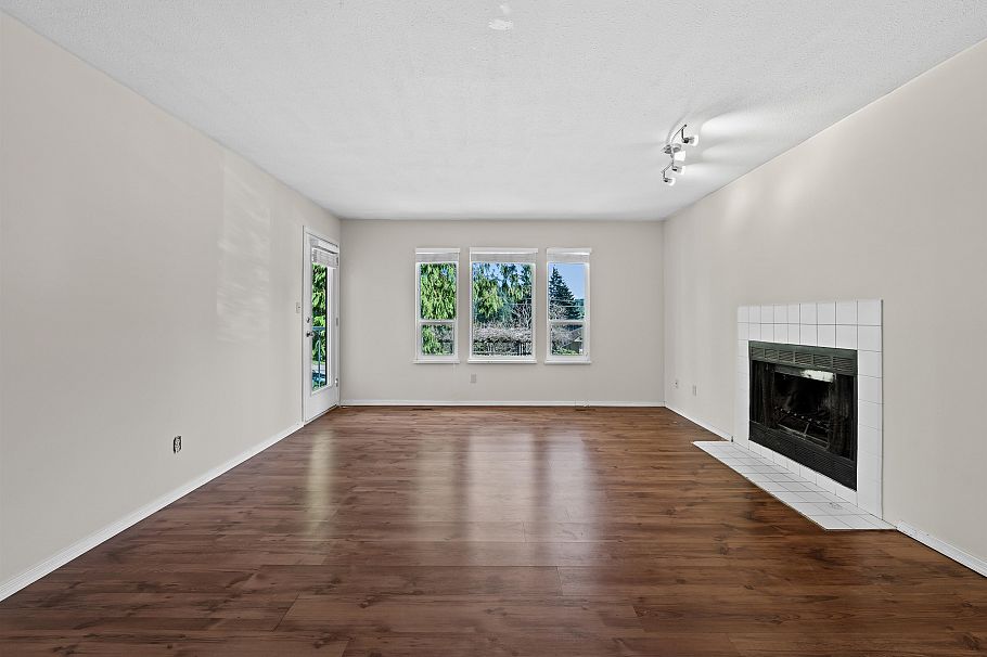 4125 Lynn Valley Road North Vancouver, BC - 8