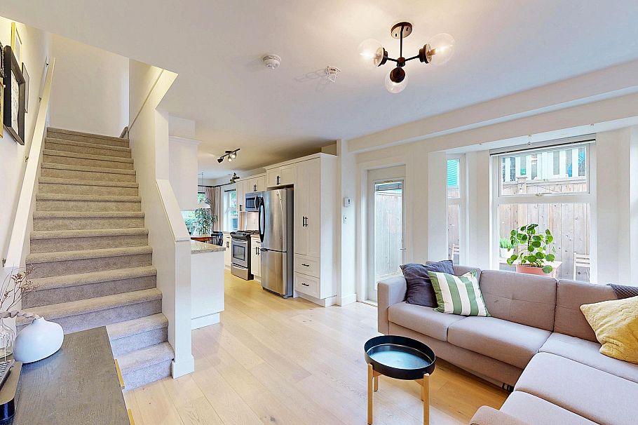 101 1672 E Pender Street Vancouver, BC - 6