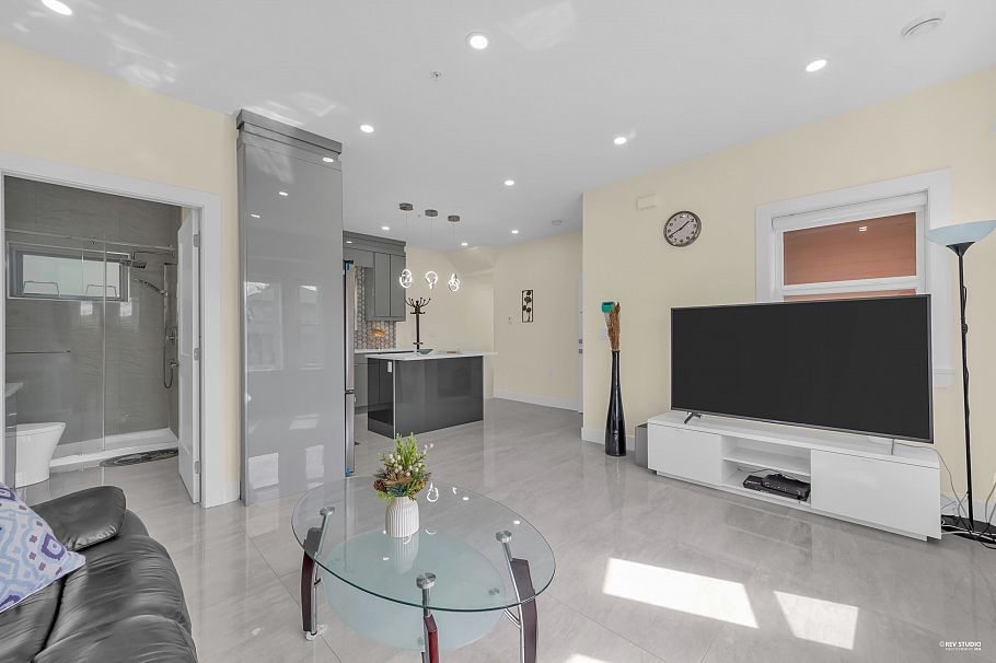 2915 Horley Street Vancouver, BC - 25