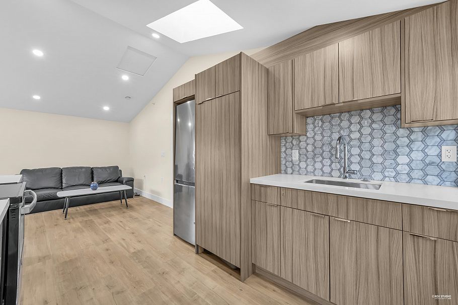 2915 Horley Street Vancouver, BC - 27