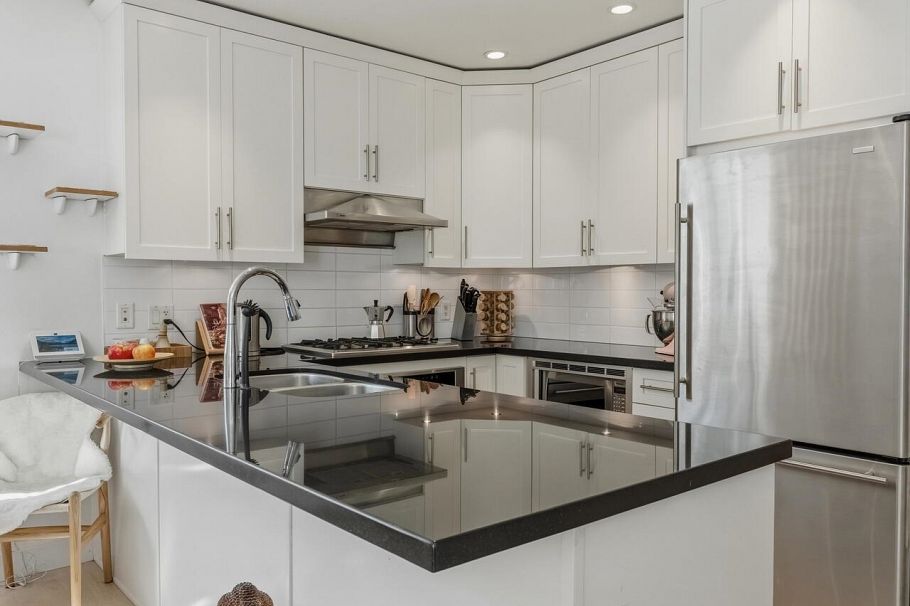 83 W 15th Avenue Vancouver, BC - 14