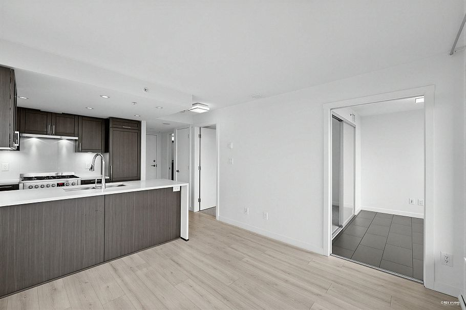 908 5665 Boundary Road Vancouver, BC - 9