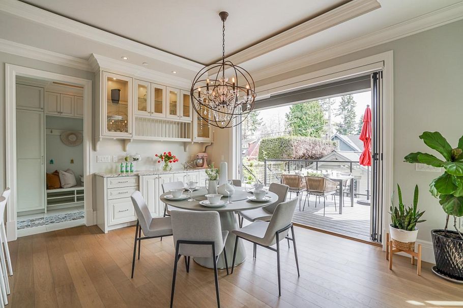 3530 W 34th Avenue Vancouver, BC - 9