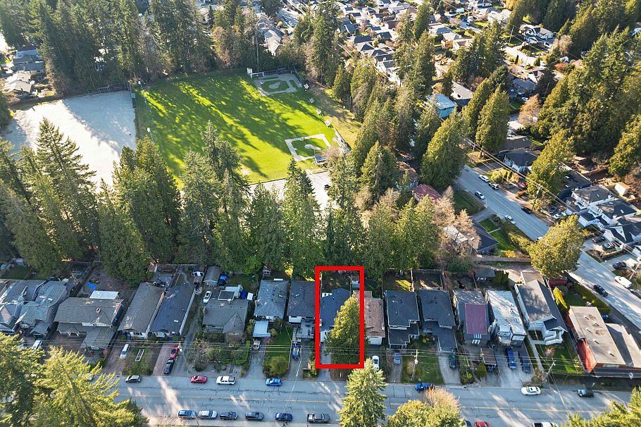 4125 Lynn Valley Road North Vancouver, BC - 36