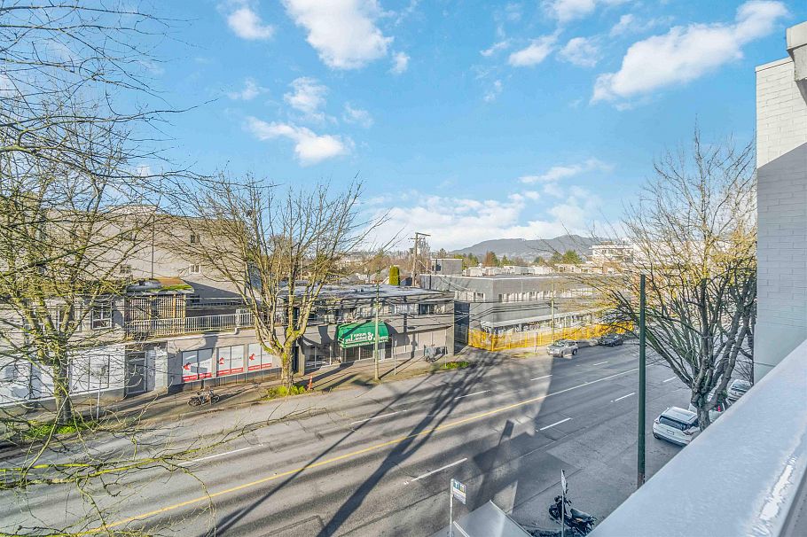 309 2928 Commercial Drive Vancouver, BC - 28