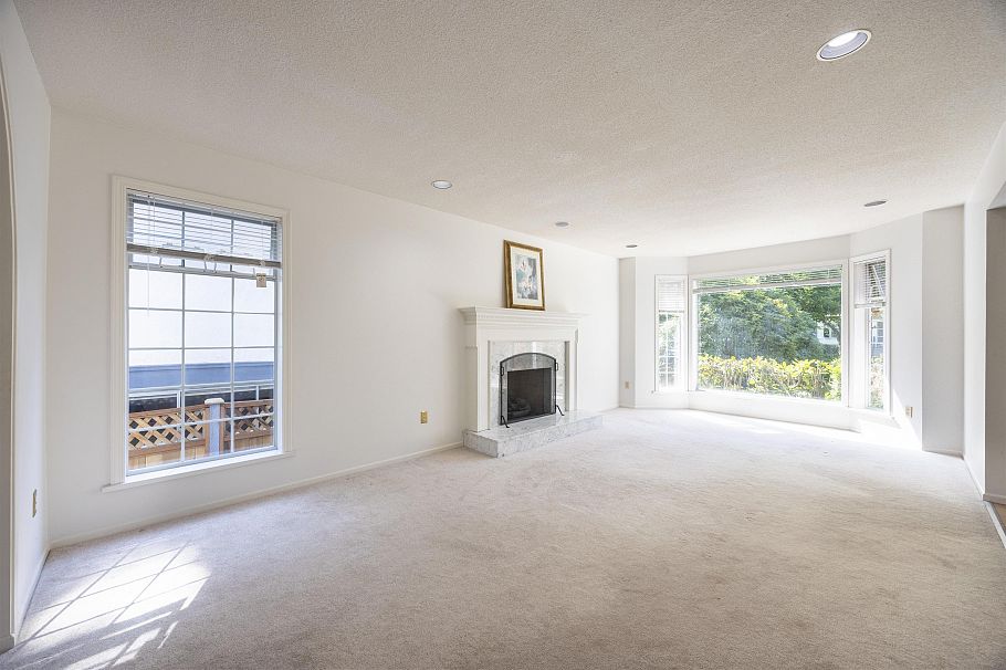 2063 W 47th Avenue Vancouver, BC - 9