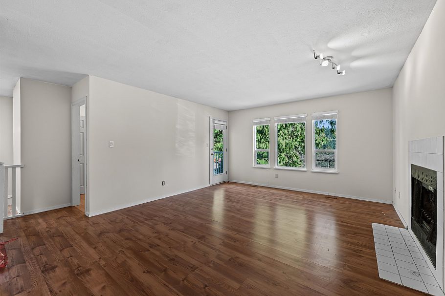 4125 Lynn Valley Road North Vancouver, BC - 9