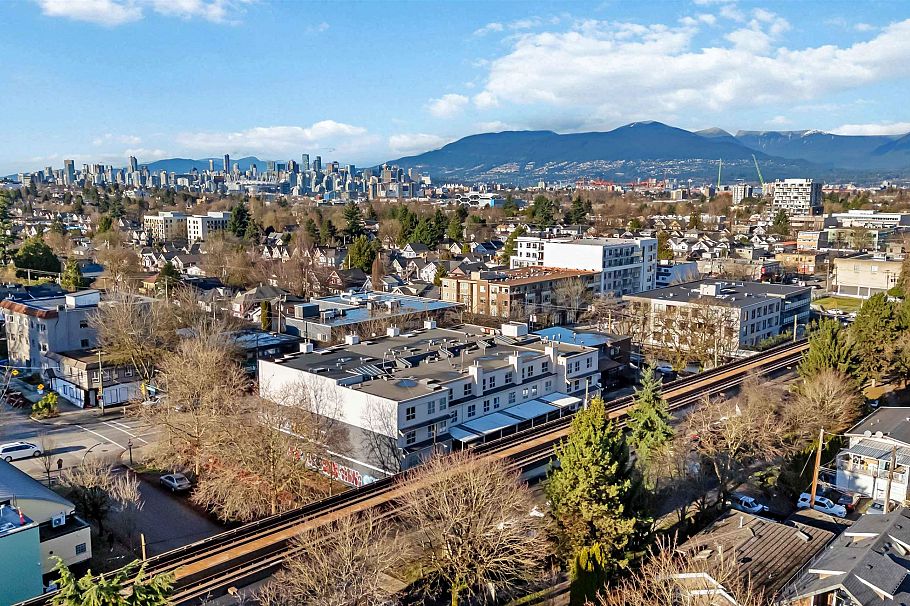 309 2928 Commercial Drive Vancouver, BC - 30