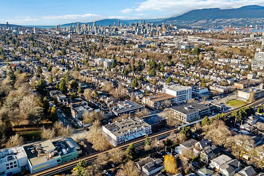 309 2928 Commercial Drive Vancouver, BC - 31