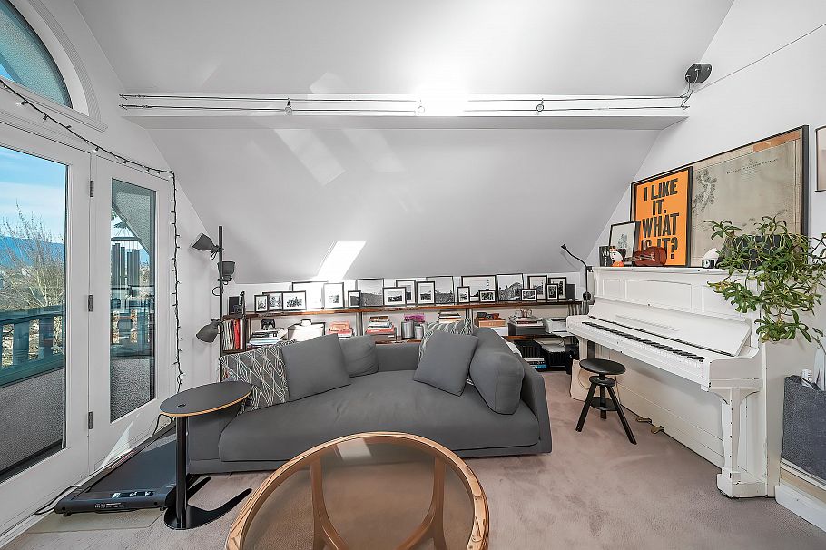 826 E 13th Avenue Vancouver, BC - 5
