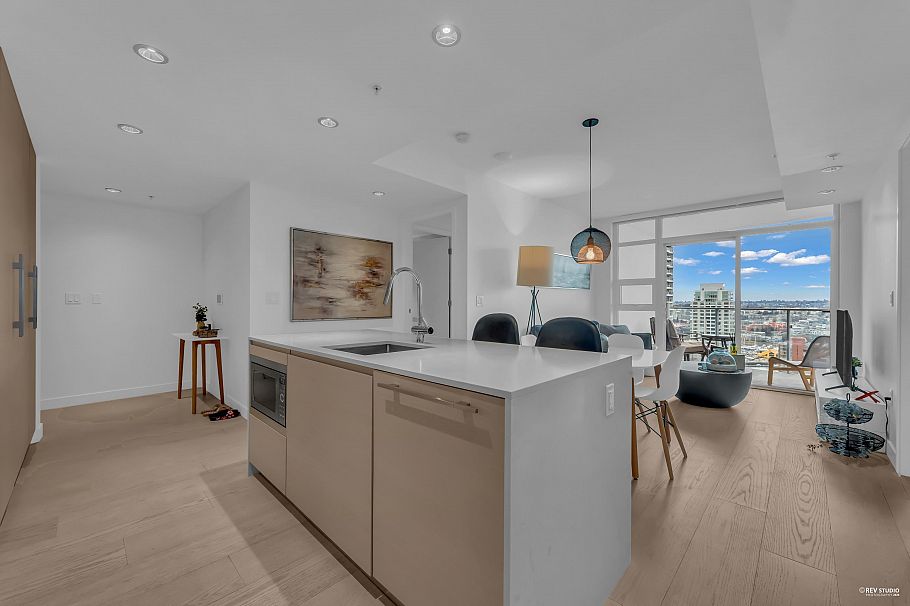 2212 1289 Hornby Street Vancouver, BC - 4