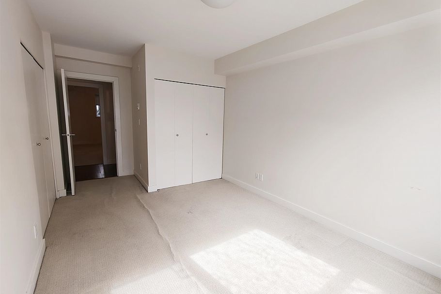 403 E 16th Avenue Vancouver, BC - 9