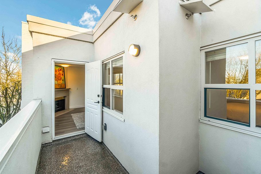 309 2928 Commercial Drive Vancouver, BC - 27