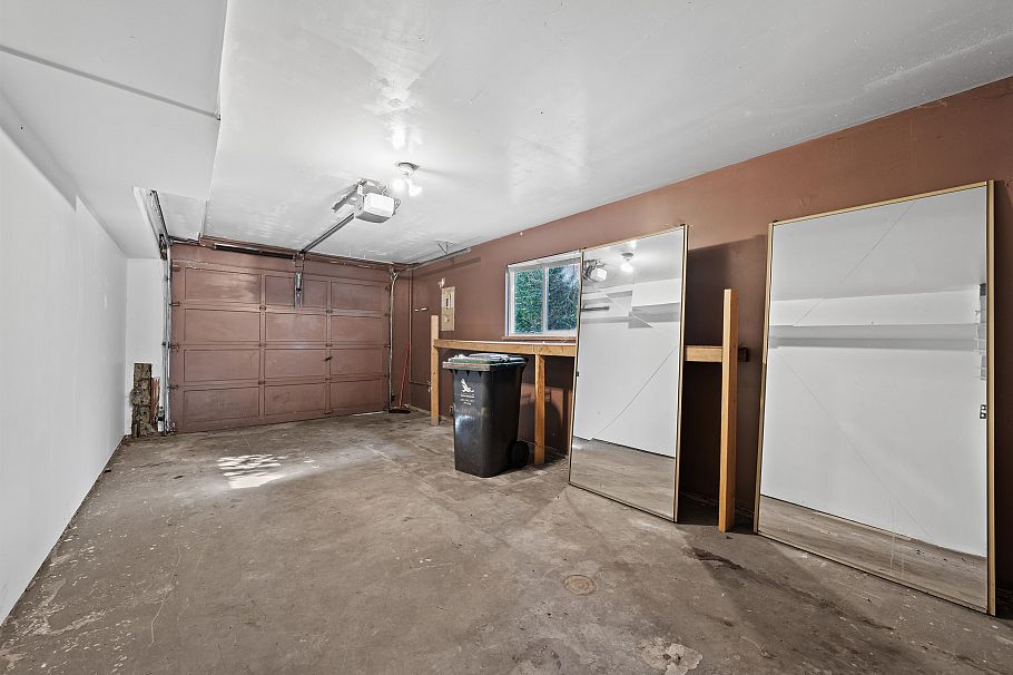 4125 Lynn Valley Road North Vancouver, BC - 3