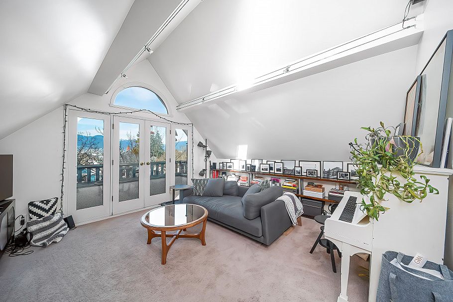 826 E 13th Avenue Vancouver, BC - 1