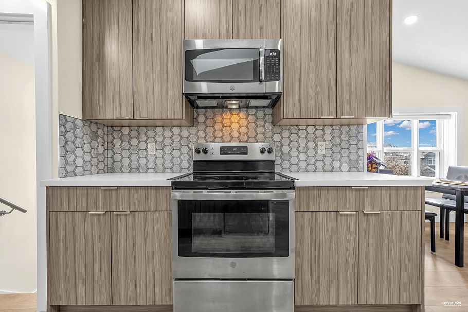 2915 Horley Street Vancouver, BC - 38