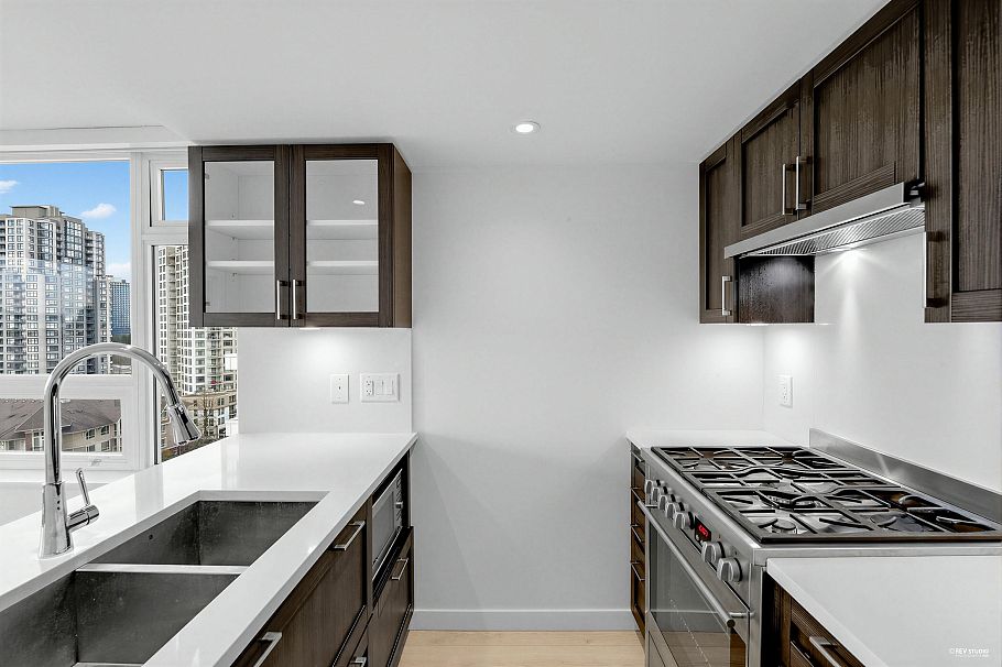 908 5665 Boundary Road Vancouver, BC - 8