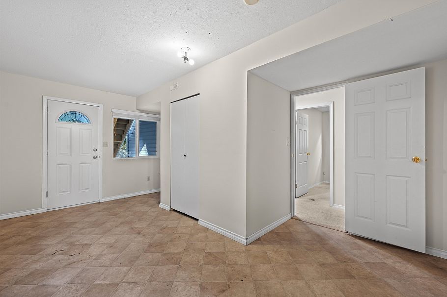 4125 Lynn Valley Road North Vancouver, BC - 2