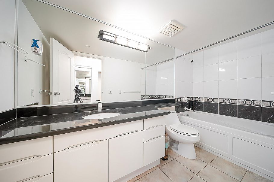 1401 560 Cardero Street Vancouver, BC - 16